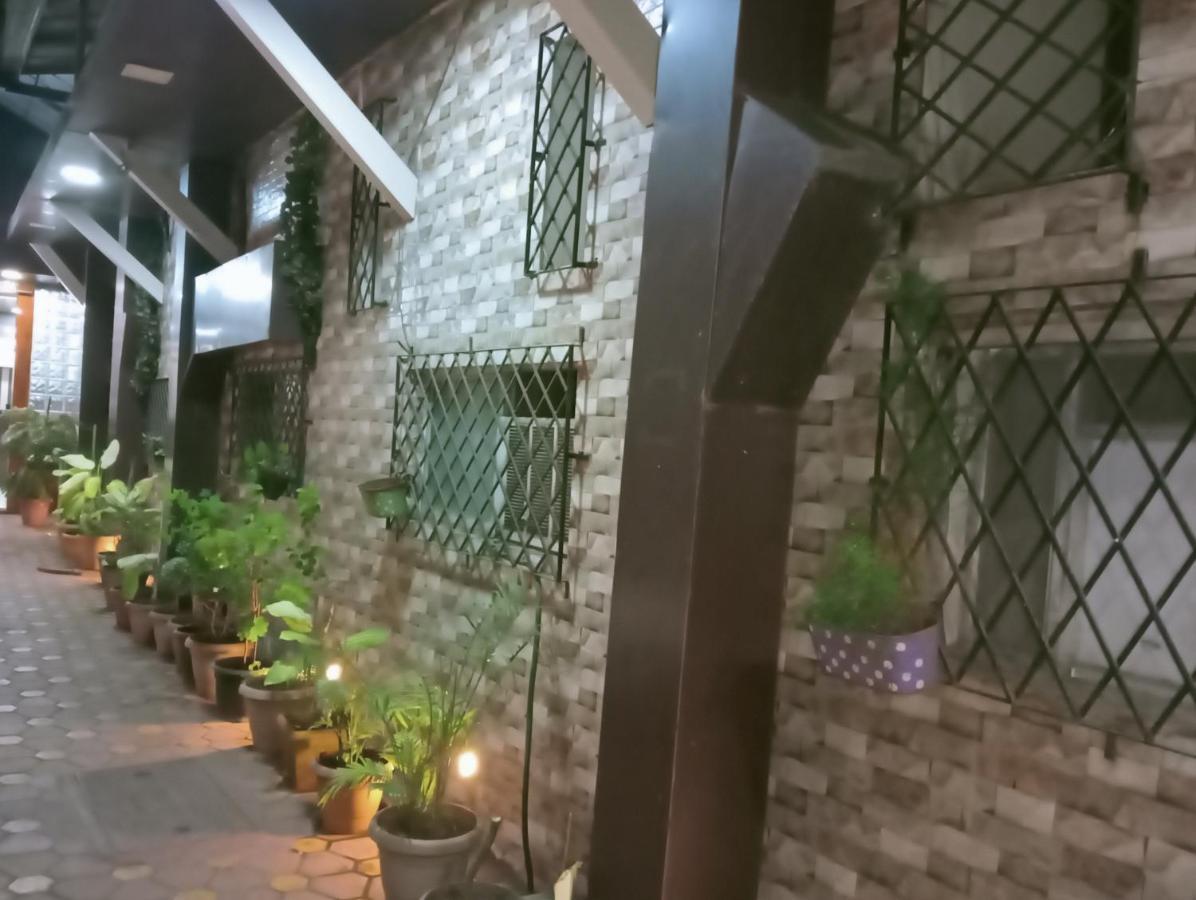 Hotel Qamar Bombay Exterior foto